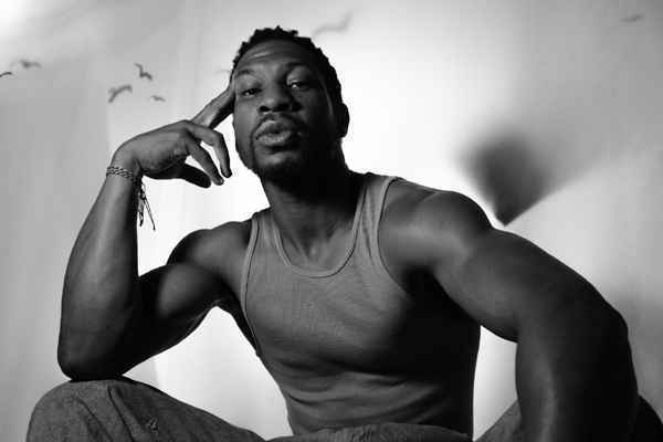 《恶魔之地》男主乔纳森梅杰斯将加盟漫威《蚁人3》有望出演超级反派征服者康