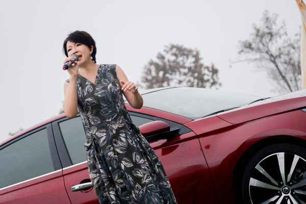 朴树携手四位音乐人在云上草原唱响天籁之音