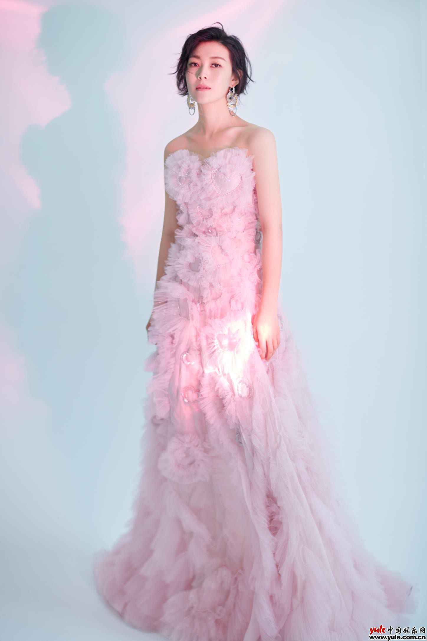 常思思发布新作《丁香赞歌》，歌颂哈尔滨城市之花