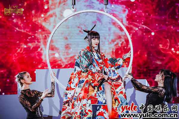 第四届《最爱金曲榜》爱在东方美谷音乐盛典热情上演 丁当黄龄金莎袁咏琳登台献演