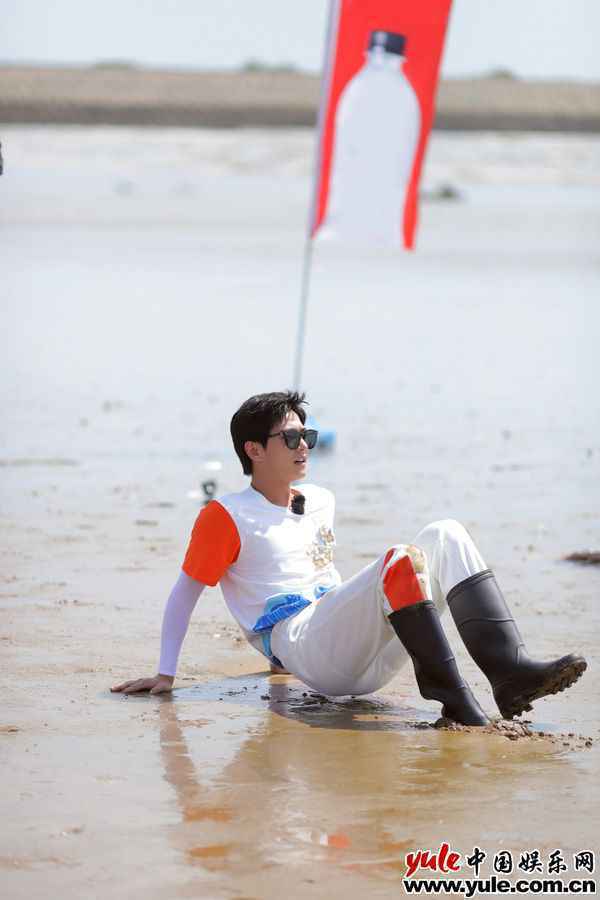 杨洋翻盘成王 《元气满满的哥哥》上演精彩“多杀”