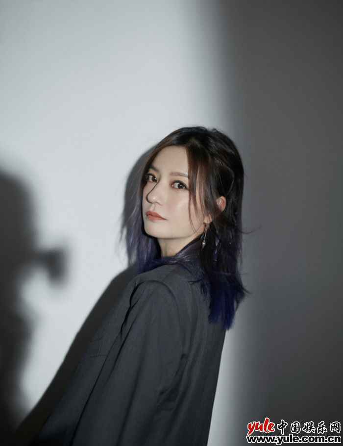 赵薇出席《演员请就位》第二季发布会 感性点评触动演员内心