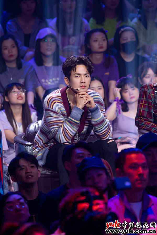 钟汉良“这街百科”技能升级 暖心历数《街舞3》选手成长获赞