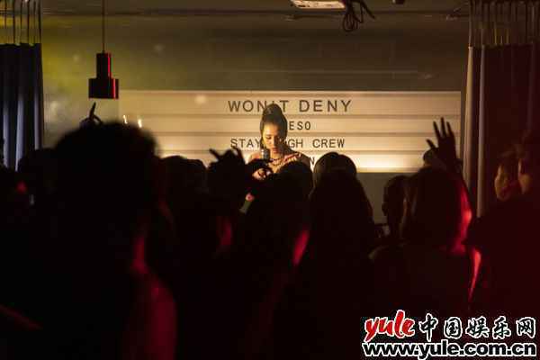 江静曝瘦子暖举 狂夸：瘦子是非常值得大家爱的人