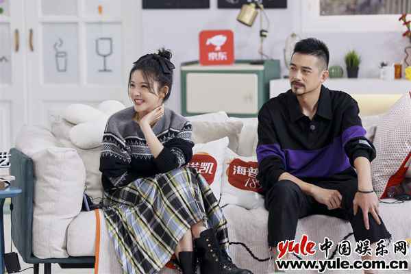 杨子姗《做家务的男人2》展新技能 和老公吴中天被称“神仙爱情”