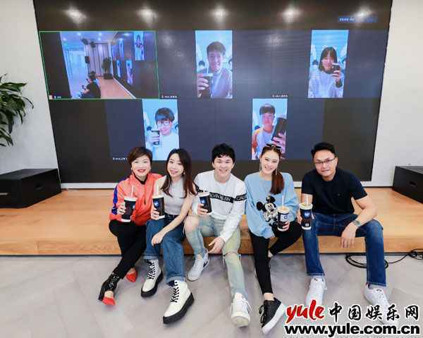 华纳音乐合作MiLK牛奶乐队,助力年轻乐队发展