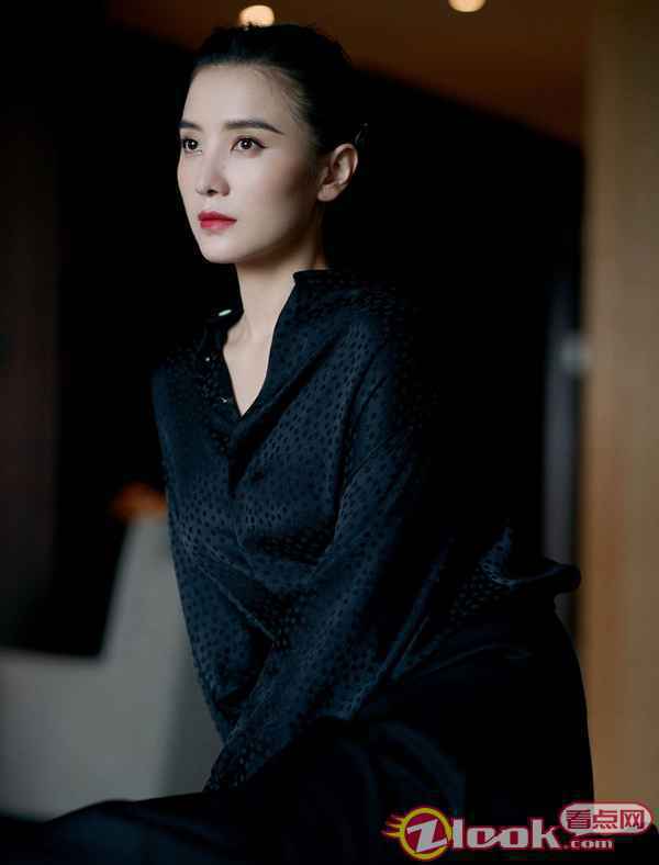 宋佳出席丝绸之路电影节大师班 对话波兰导演畅谈电影人生