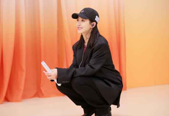 宋茜创3女团舞教学开课 化身严格教练温柔暖心指导