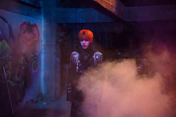 夏瀚宇首支个人MV今日上线化身吸血鬼体验穿越人生