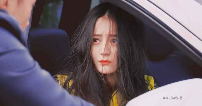 杨洋、迪丽热巴最新路透曝光,俊男靓女CP感超强,引观众期待!