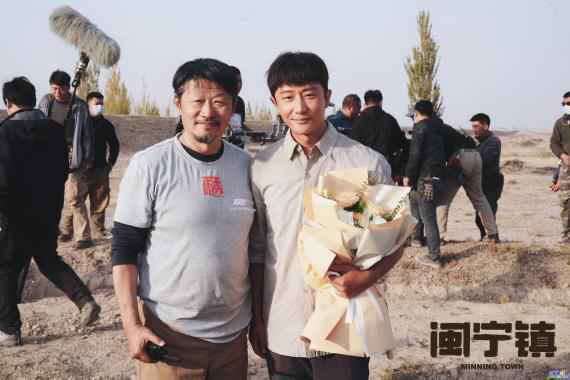 电视剧《闽宁镇》杀青 黄轩方言吸睛淳朴自然