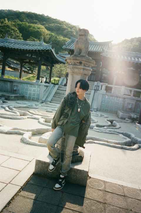 Suga 闪电公开第二张个人 mixtape 横扫 80 国 iTunes 冠军！