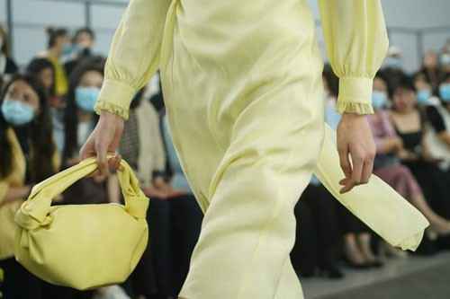 S/S 2021深圳时装周：朗黛国际 | 聚澎湃之活力，启新出发