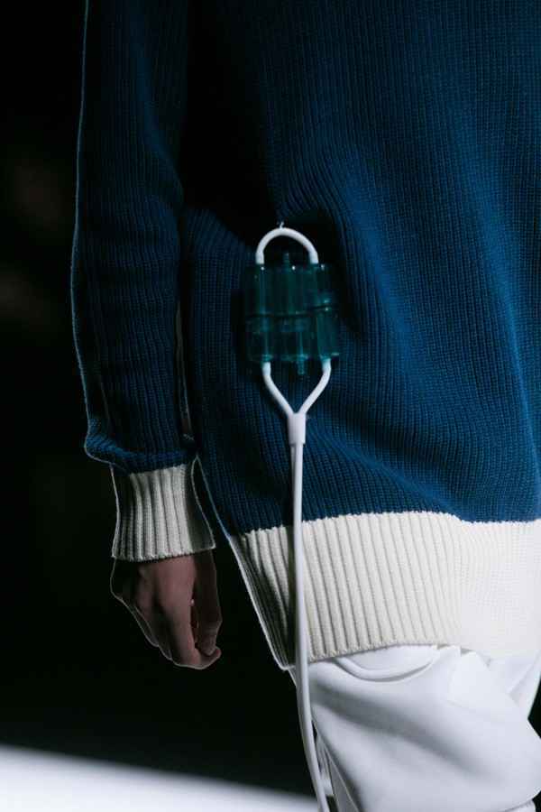 From Sky To Space 飞向太空