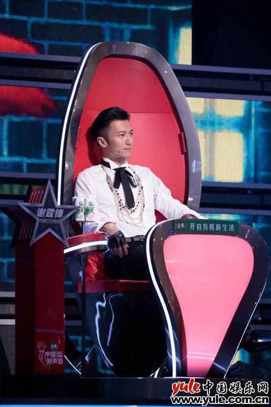 《中国好声音》导师混战赛谢霆锋“不遗憾”，赞学员表现“很出色”