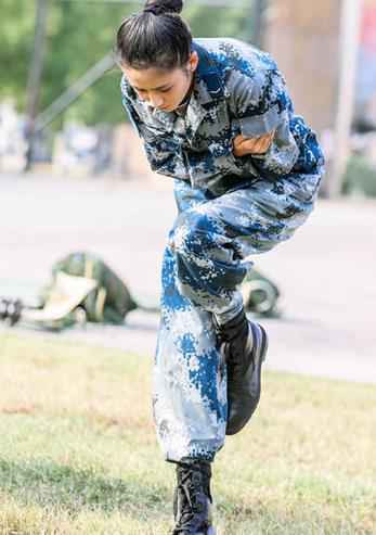 佟丽的娅新疆舞福利大放送 超治愈系励志“暖心丫”