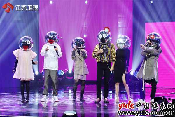 1蒙面合唱团4 小沈阳王子异惊喜揭面 “蒙面军师”“星际少女”安利伪装小妙招