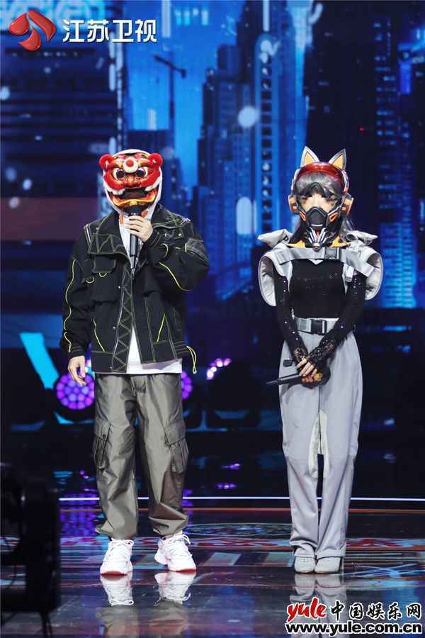 7星际少女+十月里来闹新春4 小沈阳王子异惊喜揭面 “蒙面军师”“星际少女”安利伪装小妙招