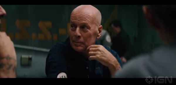 布鲁斯威利斯主演《异星危机》12月上映 《顶峰》《虎胆龙威6》也在筹备中