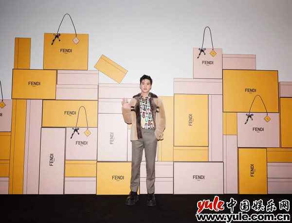 许魏洲上海出席品牌活动 靓仔出街港风十足