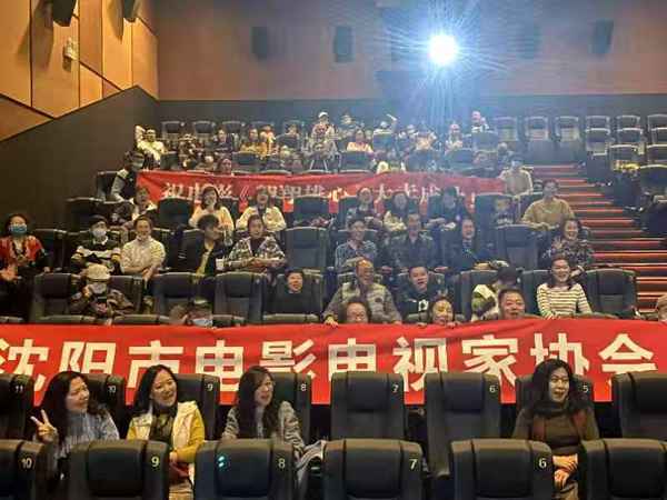 webwxgetmsgimg 巴基斯坦空战巨制影片《翱翔雄心》辽沈点映获好评