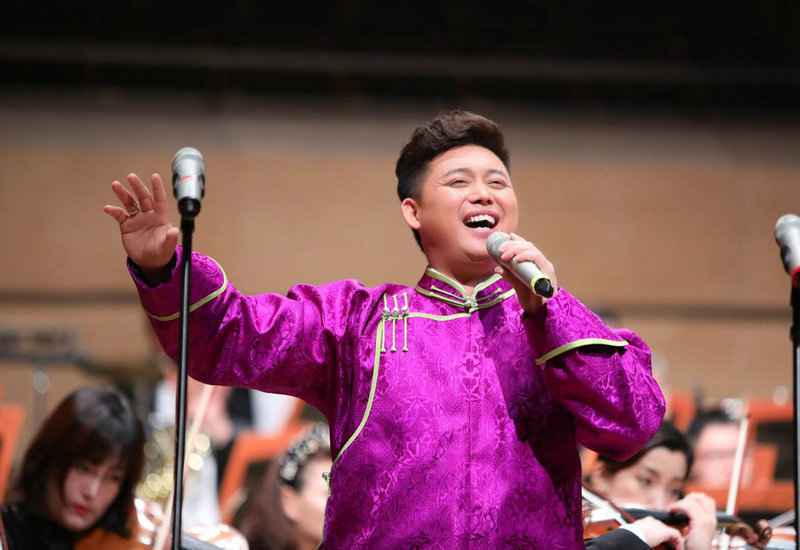 草原天籁刘少峰深情演绎对故乡的问候——《赛恩白努·故乡》