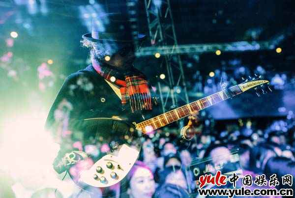 果味VC新专辑首唱会燃爆京城 浪漫不止步履未停