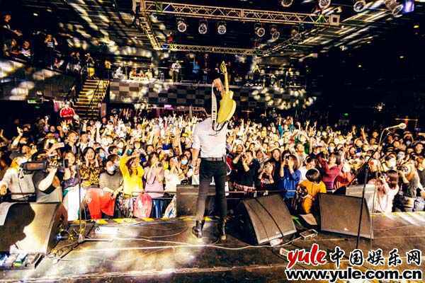 果味VC新专辑首唱会燃爆京城 浪漫不止步履未停