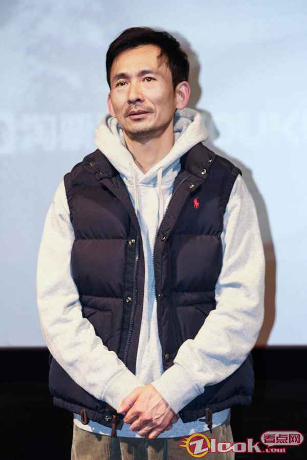 电影《日光之下》今日上映 陶海饰演姜老板卷入迷案