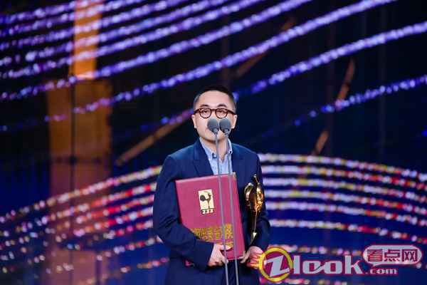 《夺冠》编剧张冀荣获金鸡奖最佳编剧奖