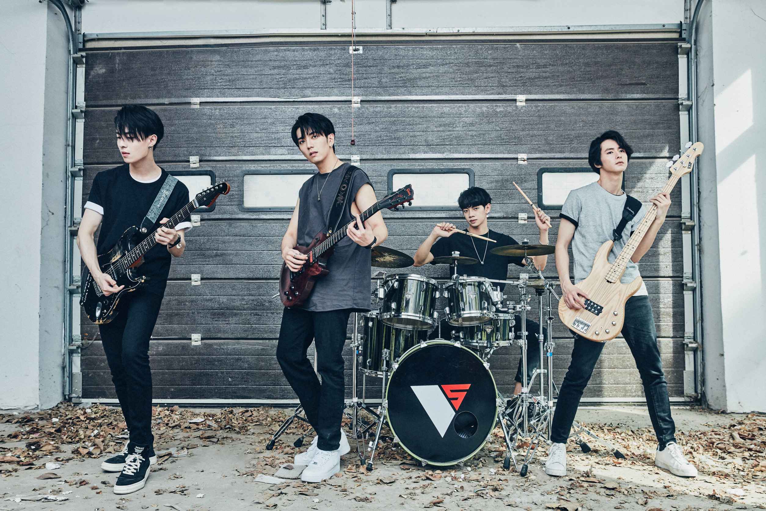 《GIBIATE》夏季上线 VOGUE5演绎片尾曲中文版