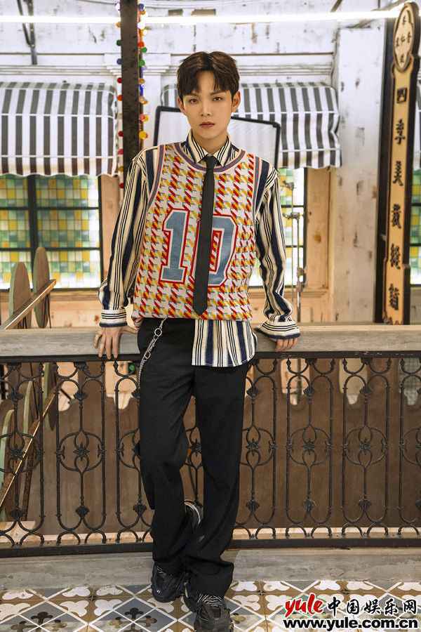 朱星杰全自传新歌发布 《山城少年》逐梦人生