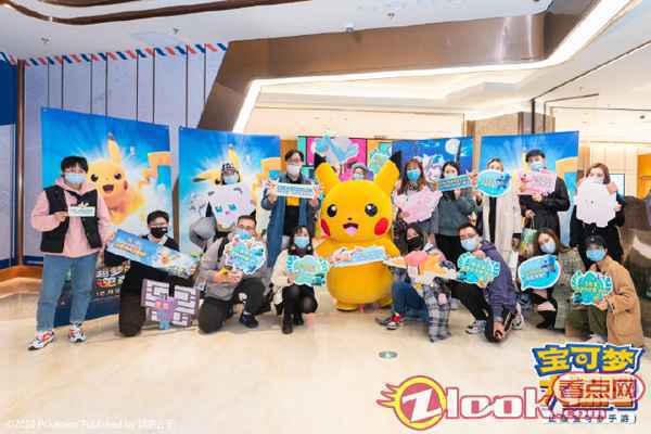 皮卡丘可爱不断电《宝可梦：超梦的逆袭 进化》与宝可梦手游联动