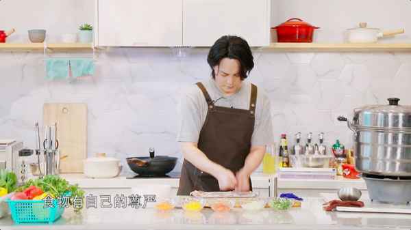 《美味夜行侠》首播，尹正、秦霄贤在重庆感受火热“夜经济”