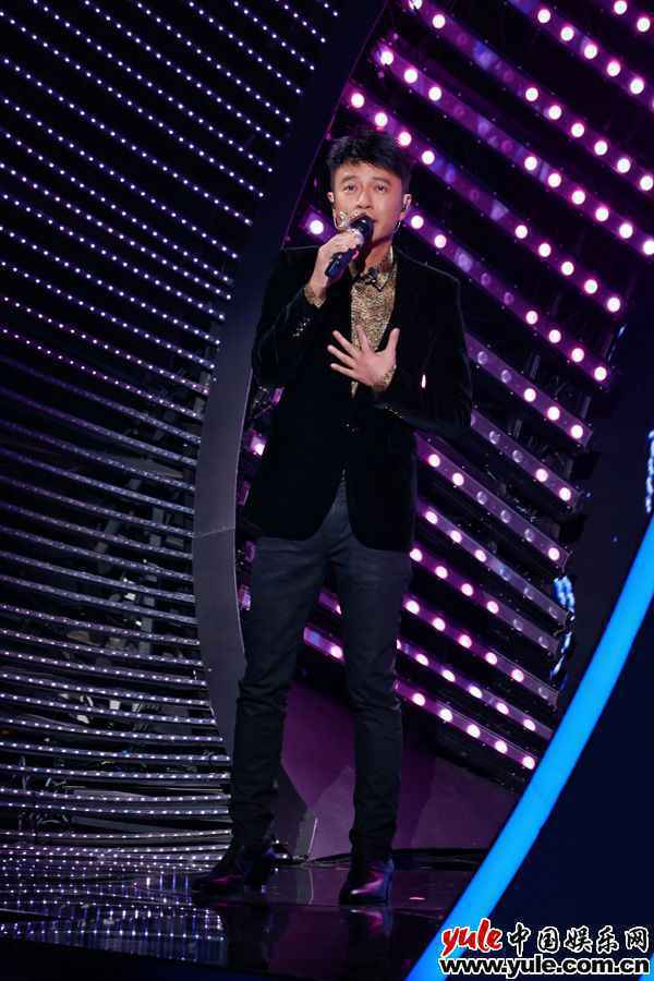 李克勤 《中国梦之声•我们的歌》“勤深深”惊喜回归 王源重庆话说唱嗨爆全场