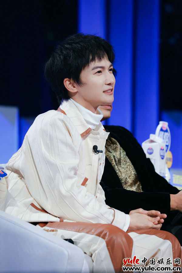 周深 《中国梦之声•我们的歌》“勤深深”惊喜回归 王源重庆话说唱嗨爆全场