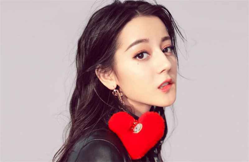 《极挑6》录制路透曝光，迪巴以飞行嘉宾现身，邓伦红指甲惹人关注