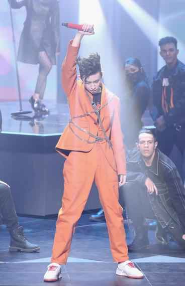 东方卫视《我们的歌》玩转金曲 勤深深高能反转震撼全场