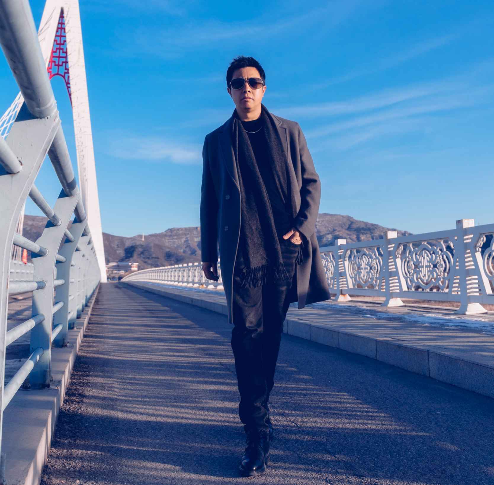 唐清禾新作《夕阳下的妈妈》全网首发