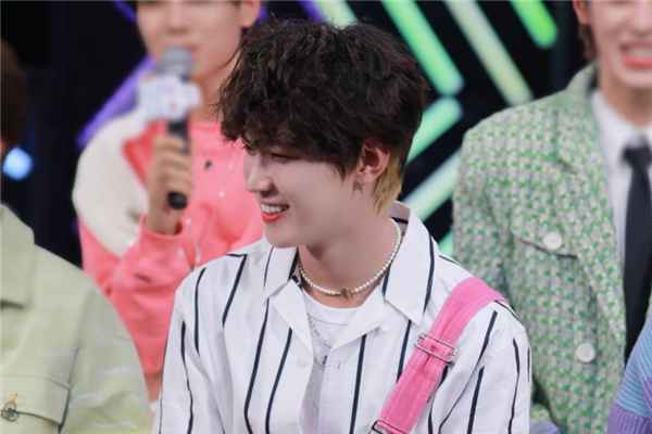 S.K.Y天空少年携新EP惊艳亮相《酷狗首唱会》超强电力心动爆表