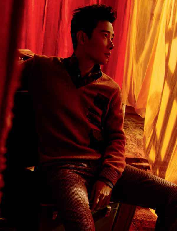 罗晋 | 享可受控的紧张感