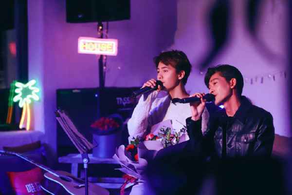 《亲爱的客栈》张翰被马天宇举高高是第几期?