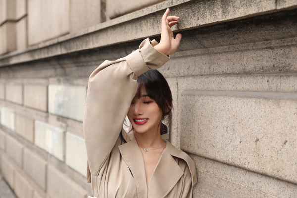 「甜美蜜嗓女孩」麒霏最新单曲〈故事继续写〉