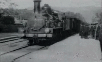 QQ截图20201229094128 电影诞生125周年快乐!《拆弹专家2》累计票房即将破5亿