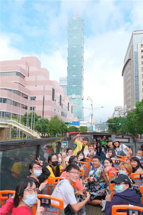 鼓鼓吕思纬北流观光巴士启动