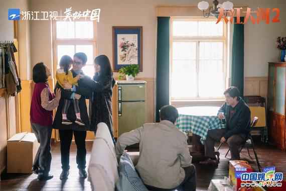 用理想的光点亮奋斗的前路 浙江卫视《大江大河2》热播获好评