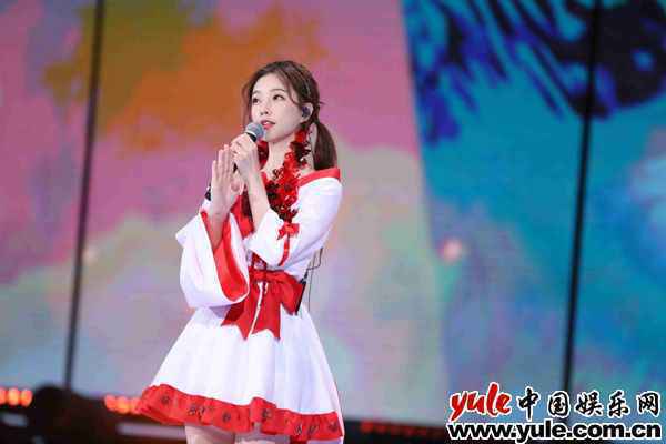 冯提莫受邀东方B站双跨年 人气唱功双发力