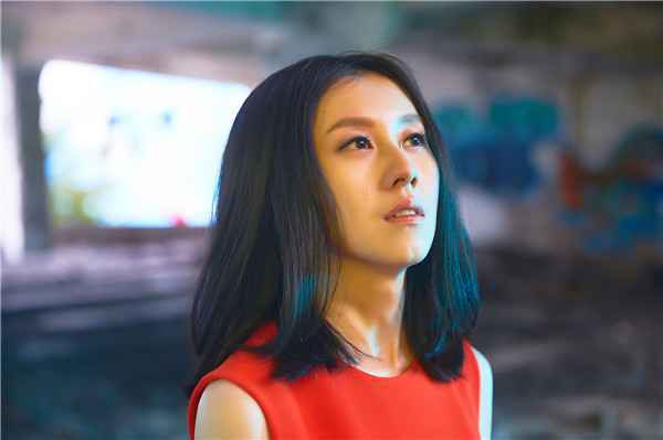 新歌《钻石》白安演绎唯美落泪哭戏