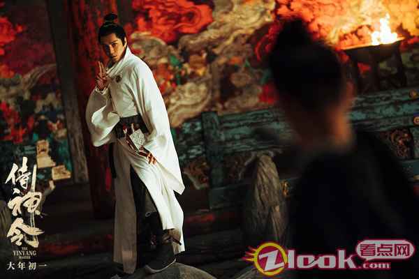 陈坤一天吊50次威亚不过瘾 周迅陈伟霆爆料《侍神令》幕后轶事