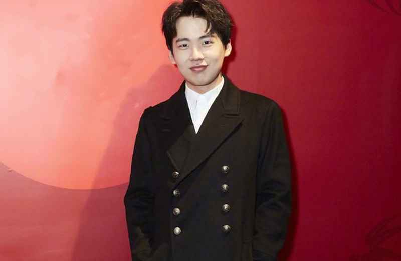 郭麒麟加盟《最强大脑》，后台场景曝光，用灵魂抽取器给自己马杀鸡